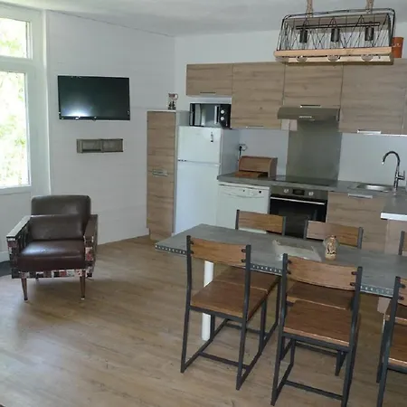 アパート Perce Neige